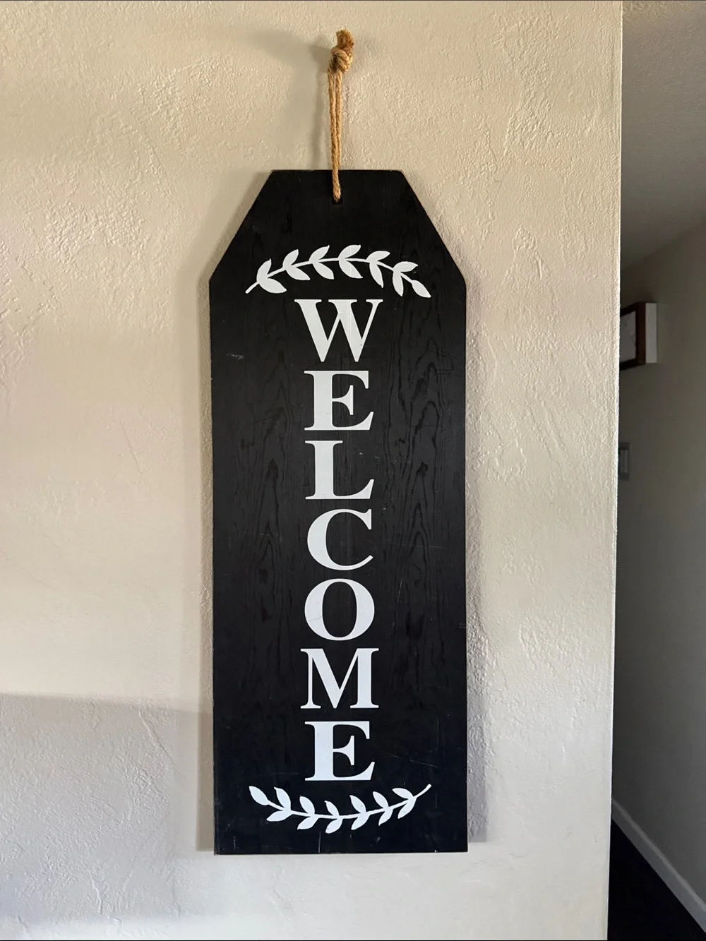 Black & White 'Welcome' Vertical Wall Sign - Home Wall Decor